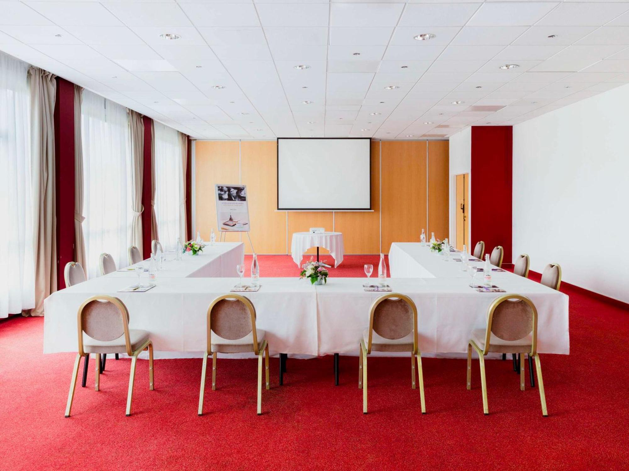 Mercure Nevers Pont De Loire Kültér fotó